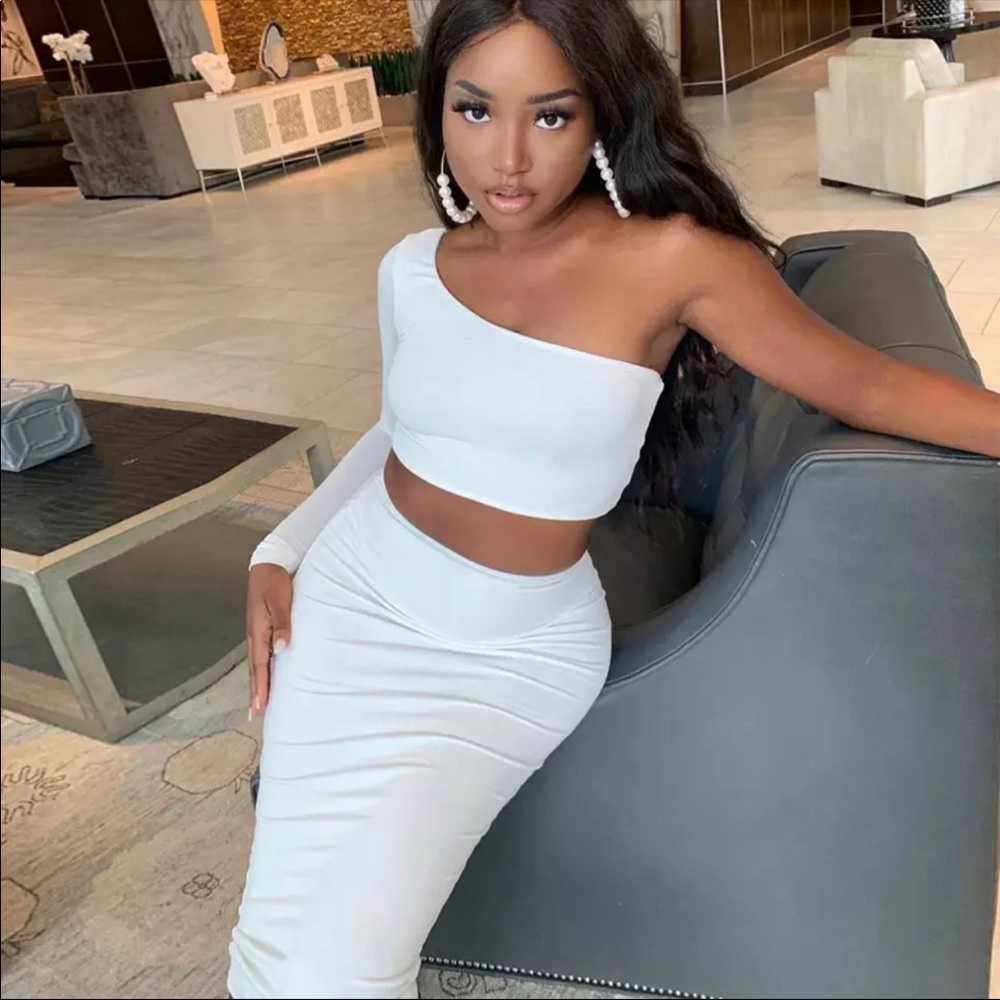 Stretchy two piece white one shoulder  dress